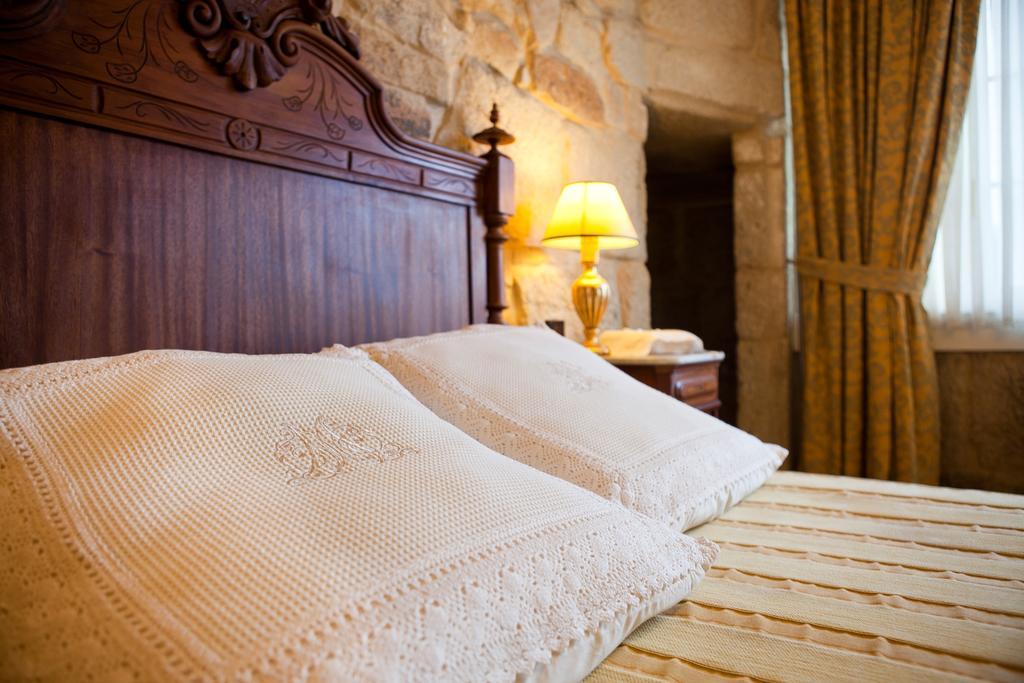 Casa Grande La Almuina Otel Arbo Oda fotoğraf